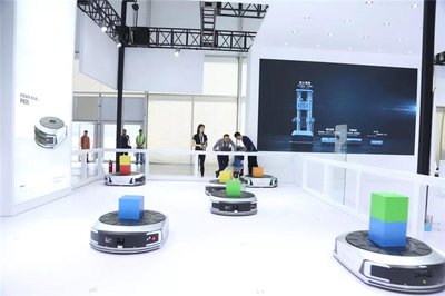 世界機(jī)器人大會(huì)亮點(diǎn) | 探秘《北京新聞》亮相的物流機(jī)器人，解鎖北京智慧物流新圖景